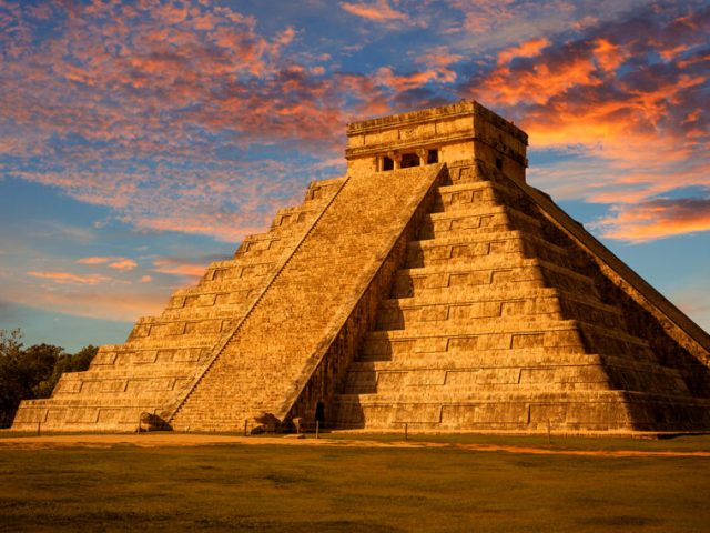 Travel guide to visiting Chichen Itza in Mexico
